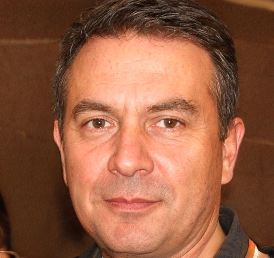 Portrait professionnel de Gautier Lenormand, directeur analyse financière
